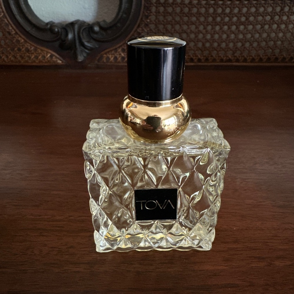 Tova Eau De Parfum 1.7 Fl. Oz. / 50 mL Full Size (NWOB) *Discontinued/Rare*